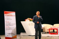 传媒精英共聚人大 探讨出镜报道新未来