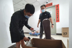 Graduation!｜J-School Starts to Package and Express Graduates’ Luggage with Live Connection