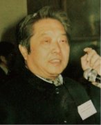 杏盛注册平台新闻系首任系主任安岗文集出版