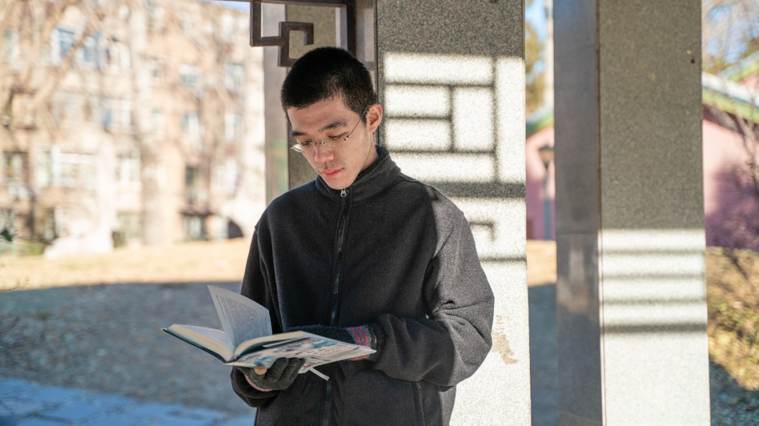Undergraduate students of SJC win awards several times in the national commentary competition