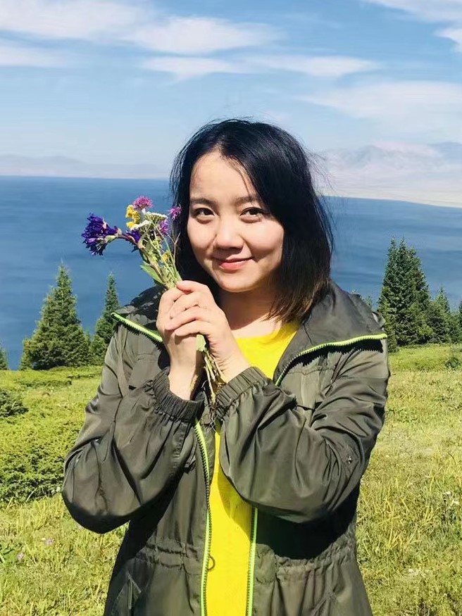 张亚斐2.jpg