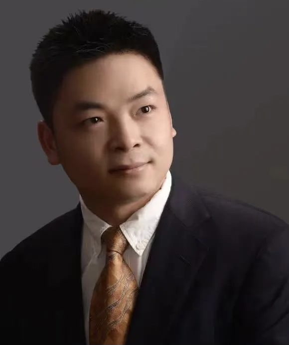 操瑞青