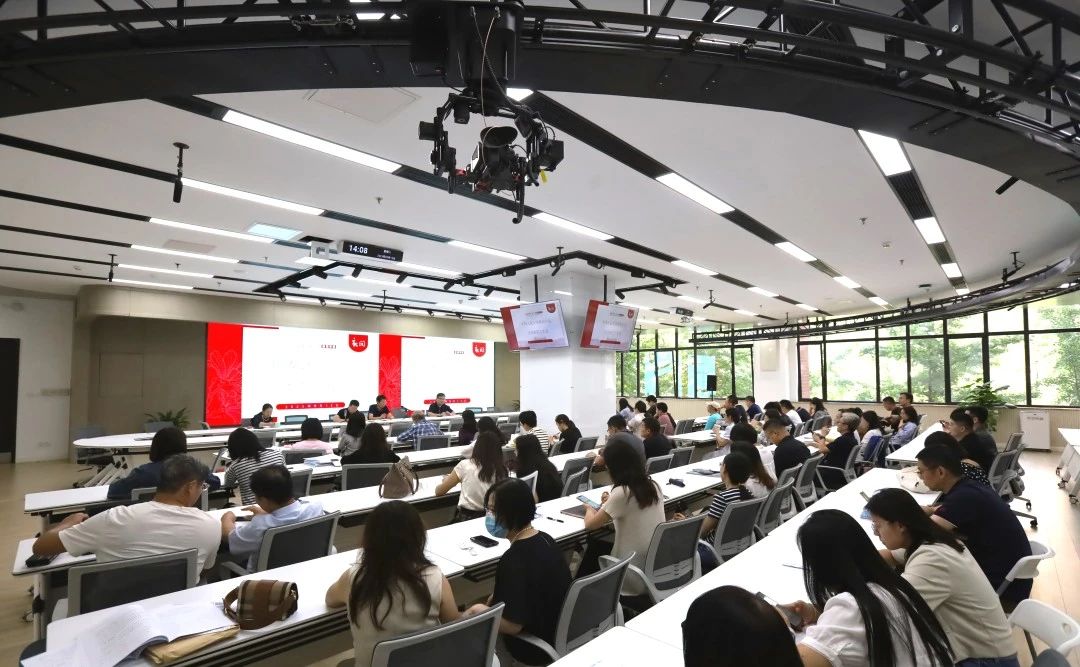 新学期，新征程！杏盛召开全院教职工大会部署新学期工作